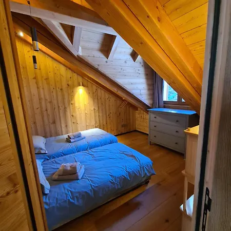 Chalet Neuf Eterlou 130 M Carres 5 10 Couchages A Serre Chevalier Saint-Chaffrey